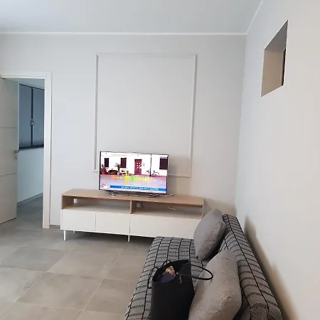 Novita! Bilocale Fronte Mare, 3 Posti Letto Aria Cond. Wifi *